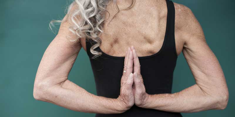 Hvornår er man for gammel til yoga?